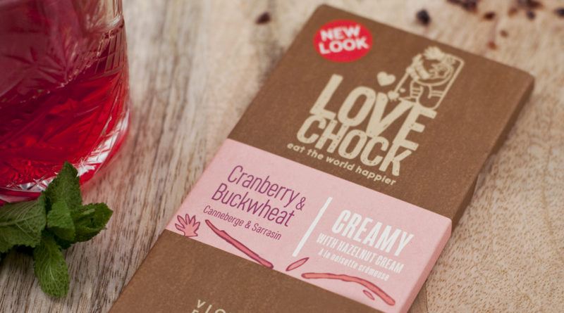 Holländische lovechock-schokolade hat in der verpackung wohltuende sprüche für die Schokoladenliebhaber