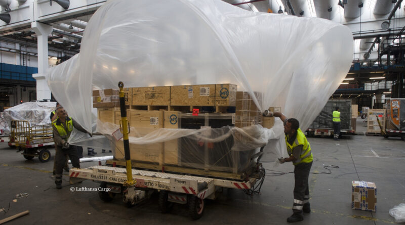 Lufthansa Cargo setzt recycelte Kunststofffolie ein